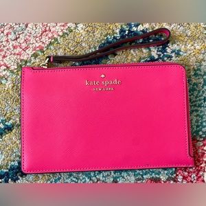 Kate Spade Staci Medium L-Zip
Wristlet Wallet